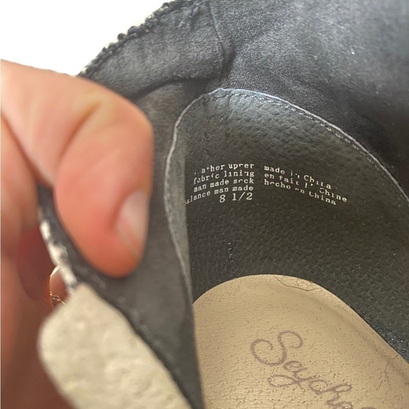 Seychelles Mist Leather Python Snake Print Ankle Booties - Picture 6 of 9